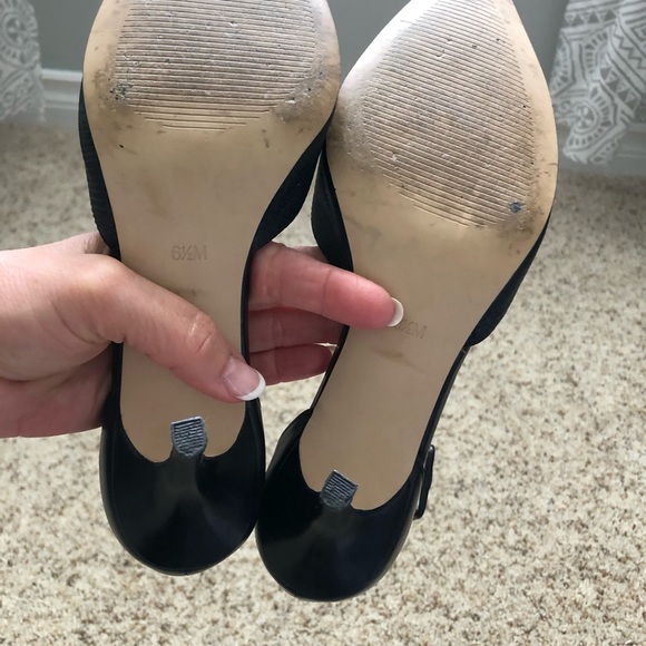 Audrey Brooke ankle strap black heels - Picture 8 of 8